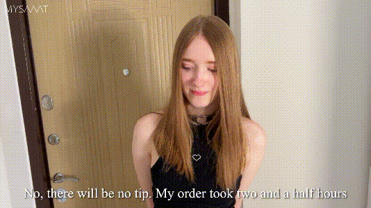 OnlyFans[mysaaat]可爱的快递女孩为送货时间过长而道歉 [夸克/1v/305mb]-1.gif